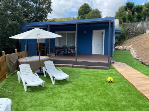 Property building, Garden, Balcony/Terrace, Garden view, sunbed
