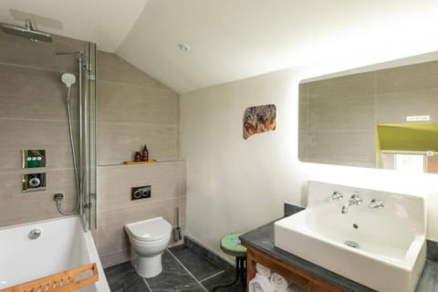 White House Cottage, Port Isaac Bay Holidays House in Port Isaac