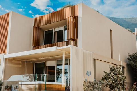 Property building, View (from property/room), Balcony/Terrace