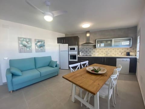 Kitchen or kitchenette, Living room, Dining area