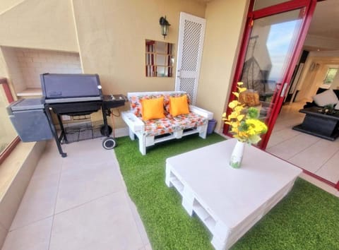 Patio, Seating area