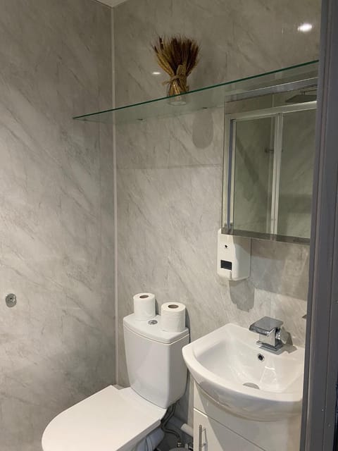 Holiday Plus - Holmfield Road Apartment in Blackpool