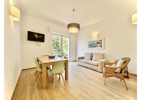 GOLDEN LUXE - 3 suites in the sea luxe apartment Apartment in Viareggio