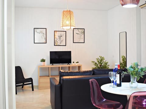 Communal lounge/ TV room, Living room
