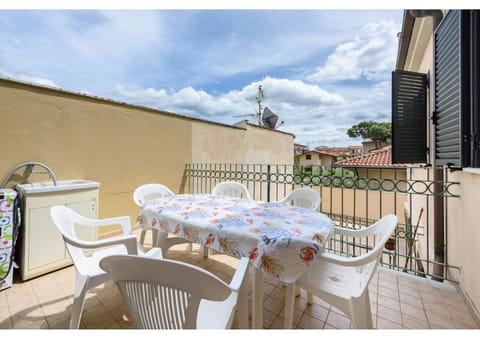 GOLDEN LUXE - Sea Air House Apartment in Viareggio