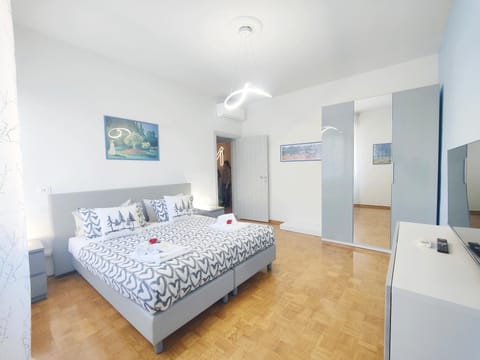 TV and multimedia, Bedroom