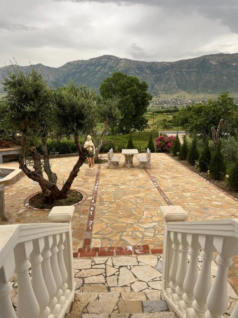 Garden, Garden view, Mountain view