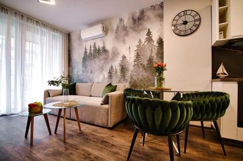 Living room, Seating area, Dining area, air conditioner