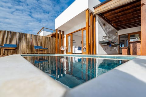 Pool view, Swimming pool, sunbed