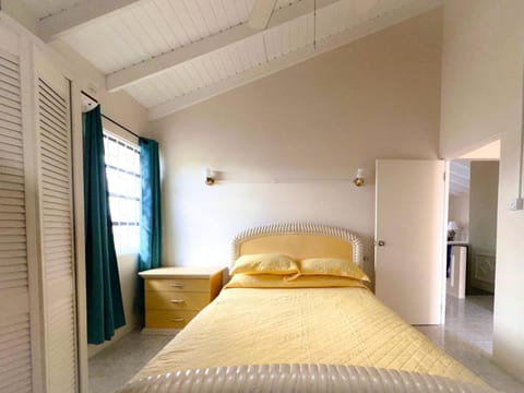 Bed, Bed, Photo of the whole room, Bedroom, Bedroom