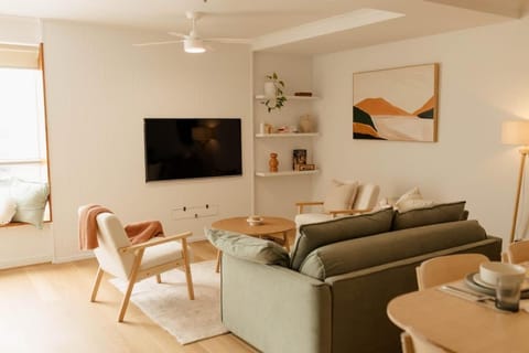 TV and multimedia, Living room, Seating area