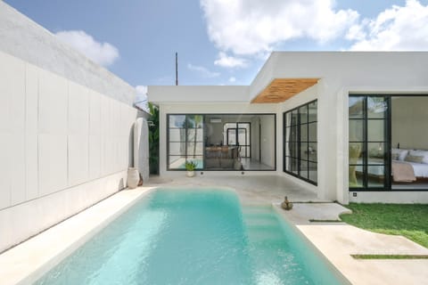 Property building, Pool view, Swimming pool