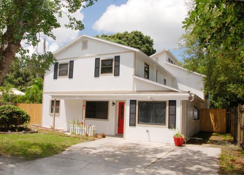 Property building, Street view