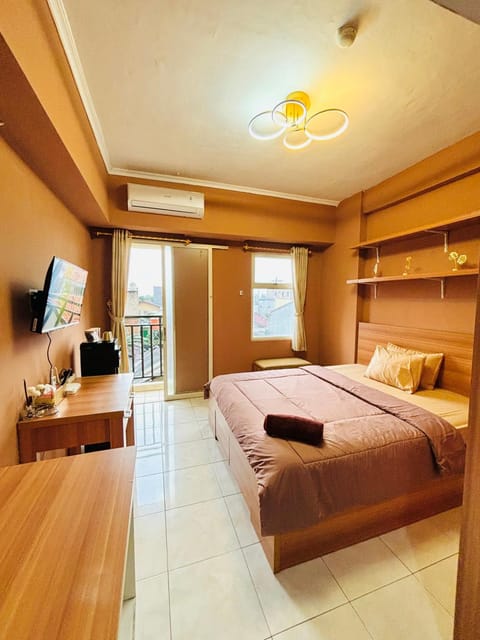 TV and multimedia, Photo of the whole room, Bedroom