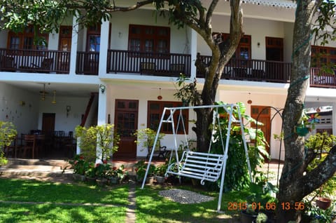 Property building, Day