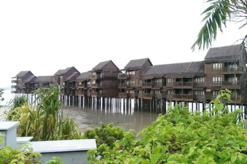 Property building, Day, Natural landscape