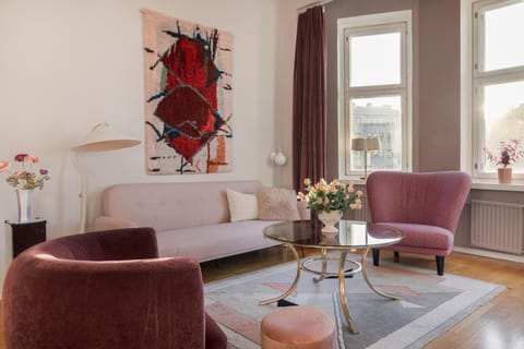 Lovely Vintage Suite, autohalli Apartment in Helsinki