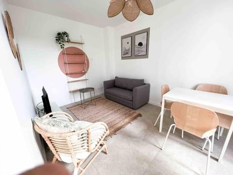 L'évasion bleue, appart Clamart, Paris Apartment in Île-de-France