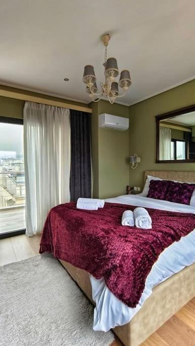 Eva's Luxurious Penthouse #Mitropoleos6 Apartment in Thessaloniki