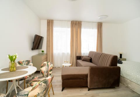 TV and multimedia, Photo of the whole room