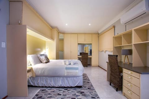 Suikerbos Guesthouse Bed and Breakfast in Cape Town