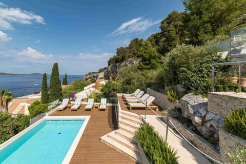 Garden, Sea view, Swimming pool
