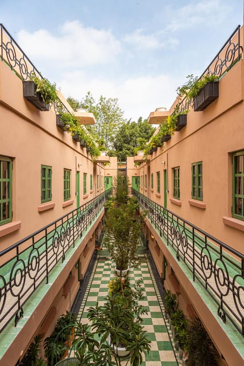 Patio, Inner courtyard view