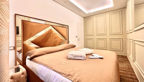 Golden Elegance Suite Apartment in Montecatini Terme