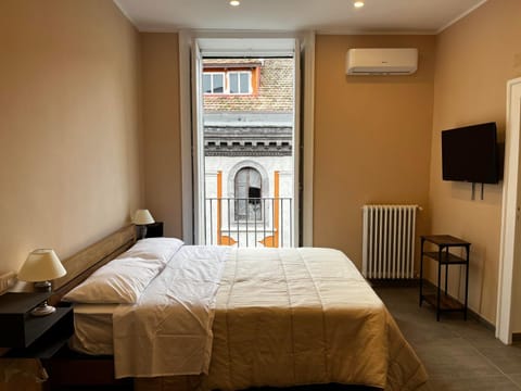 View (from property/room), Photo of the whole room, Bedroom