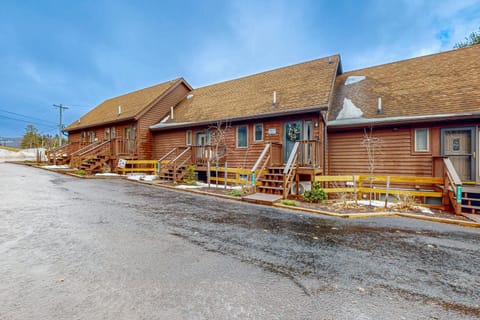 Sans Souci House in McHenry