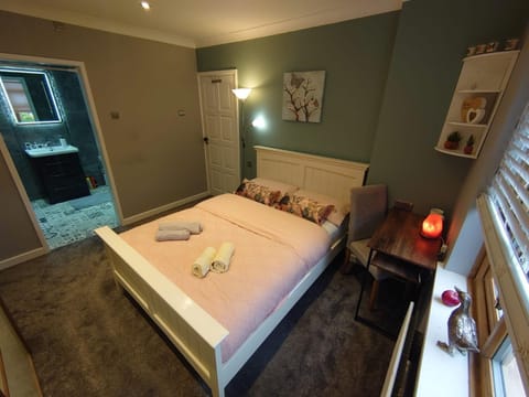 Shower, Bed, Bedroom