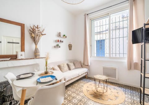 Charmant cosy Centre historique Beaucaire 2 pers Cocon 2 Apartment in Tarascon