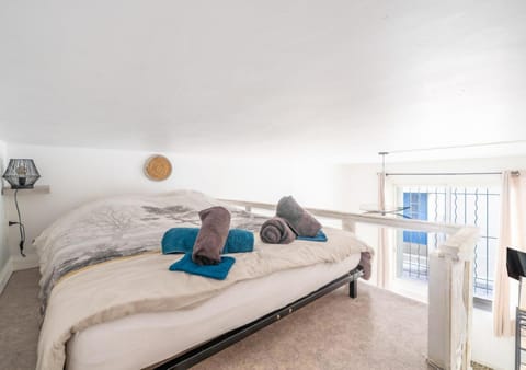 Charmant cosy Centre historique Beaucaire 2 pers Cocon 2 Apartment in Tarascon