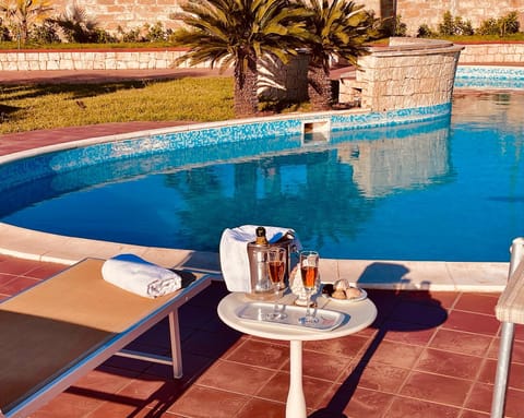 Balcony/Terrace, Garden view, Pool view, Swimming pool, Swimming pool, sunbed