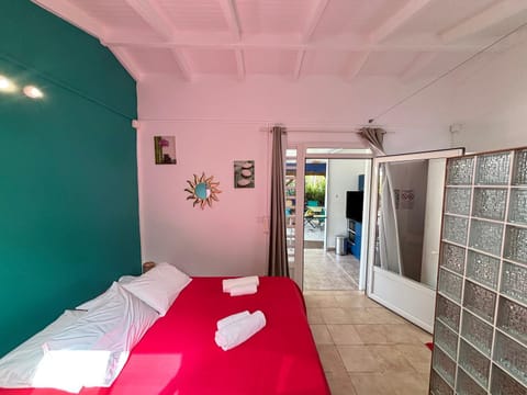 Bed, Photo of the whole room