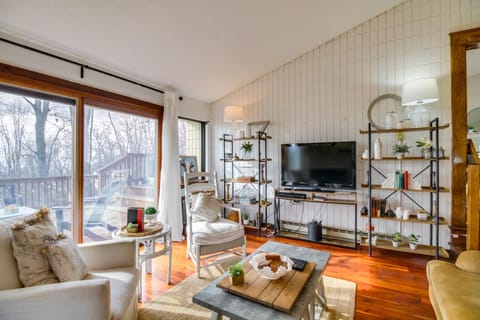 Wintergreen Resort Getaway with Deck, Mountain View! House in Massies Mill