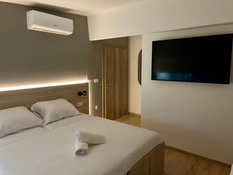 TV and multimedia, Bedroom