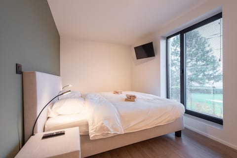 View (from property/room), Bedroom, towels