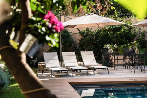 Garden, Garden view, Pool view, sunbed