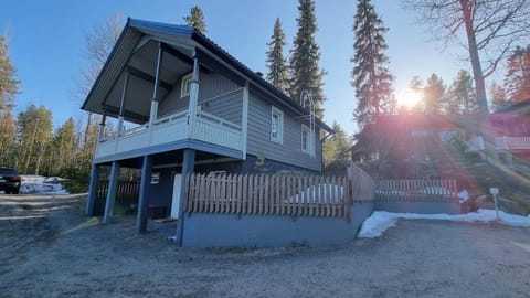 Property building, Day, Natural landscape