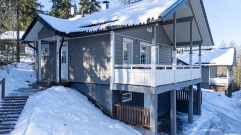Property building, Day, Winter