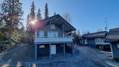 Property building, Day, Neighbourhood, Street view