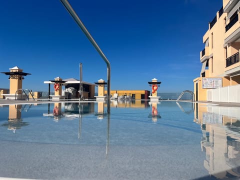 Pool view, Swimming pool