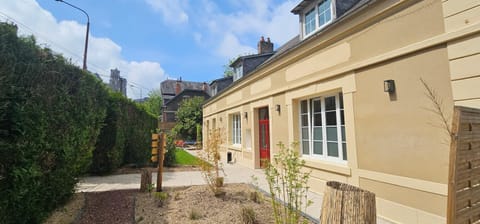 Property building, Spring, Day
