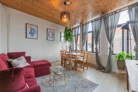 Cosy duplex nearby city centre of Ghent for 6 Apartment in Ghent