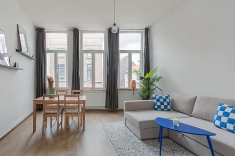 Ruime studio in centrum voor 4 Apartment in Ghent