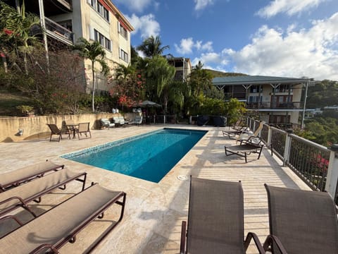 Cruz Bay Tropical Condo Apartment hotel in Cruz Bay