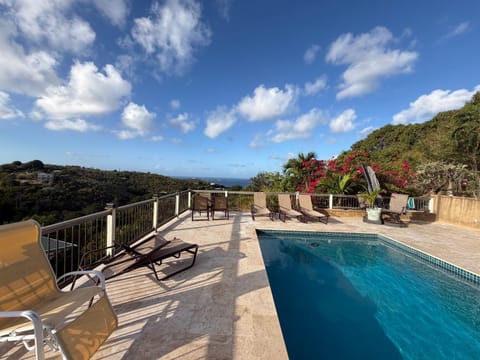 Cruz Bay Tropical Condo Apartment hotel in Cruz Bay