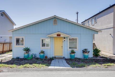 Pet-Friendly Cayucos Home Walk to Public Beach! House in Cayucos