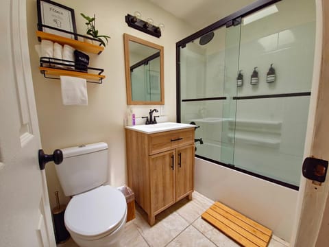Shower, Toilet, Bathroom